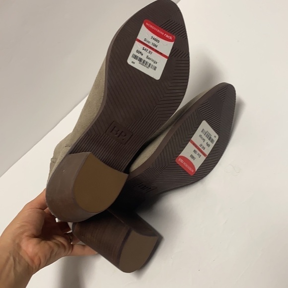 LIKE NEW BP Tan Suede Just Block Heel Bootie size 10 - Picture 8 of 9
